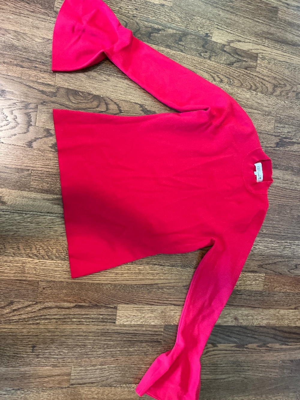 DVF beautiful red top with bell sleeves